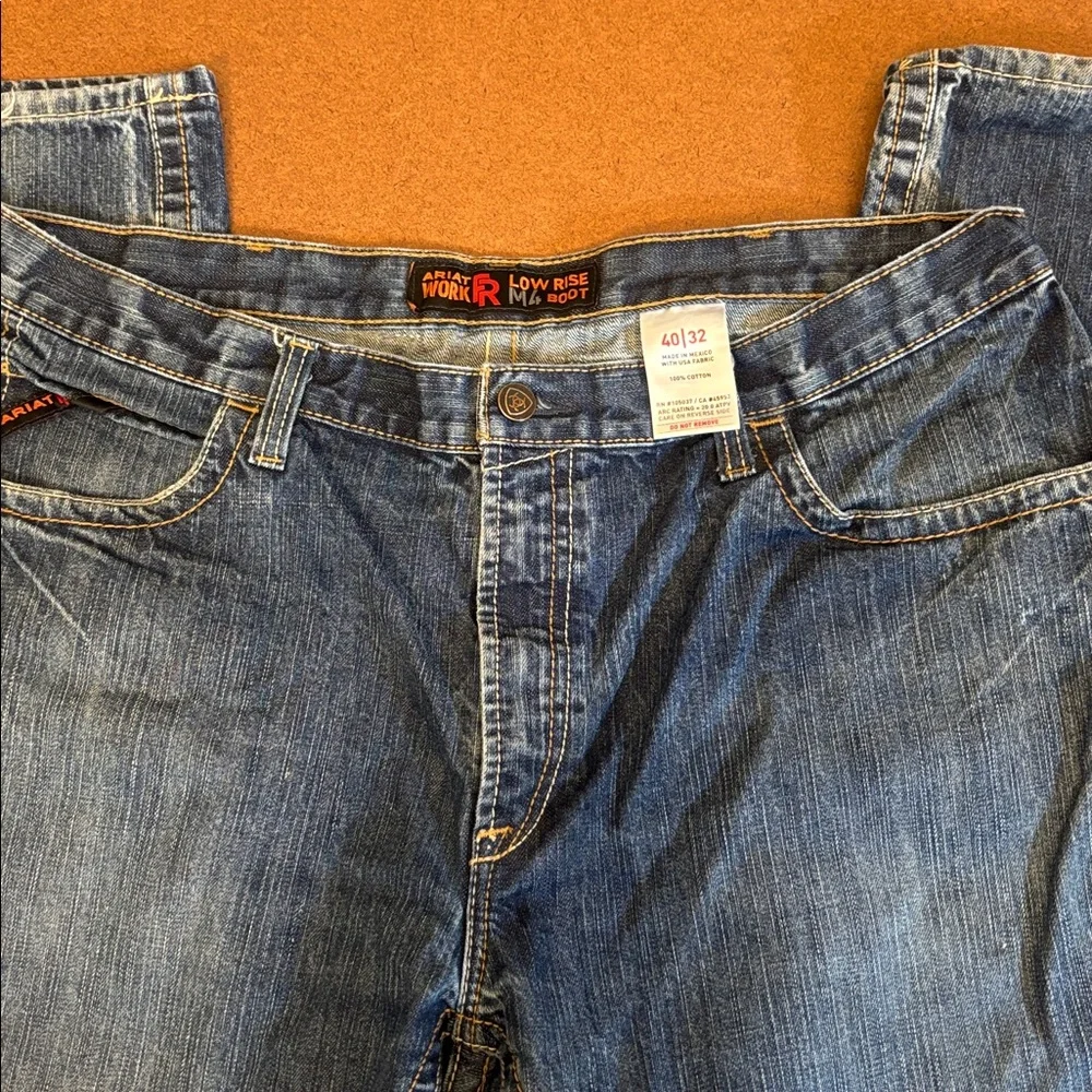 Men’s Ariat Classic Denim Low Rise Boot Cut Straight Jeans 40x32 FR M4 Cat2